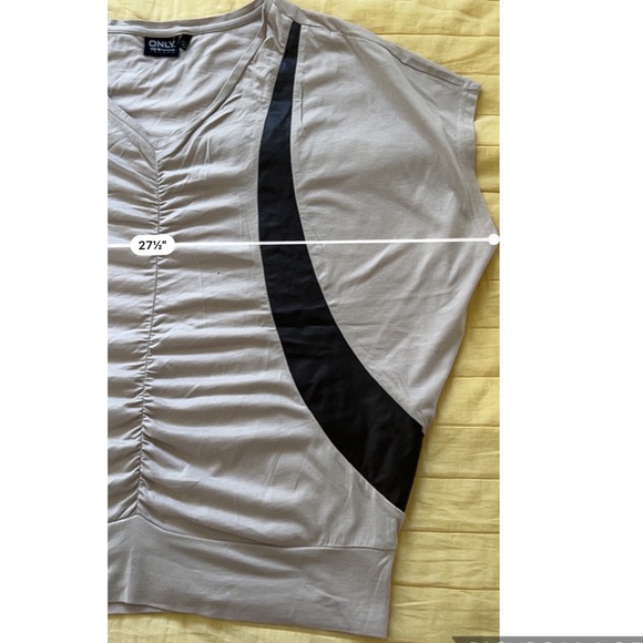 only edge  Medium collection luxury top blouse - Picture 5 of 7